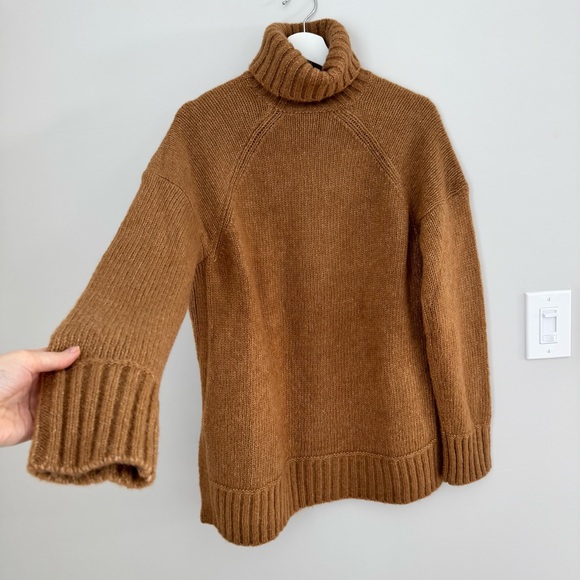 Everlane The Cloud Turtleneck Alpaca Wool Blend
Brown Sweater M - Picture 14 of 16